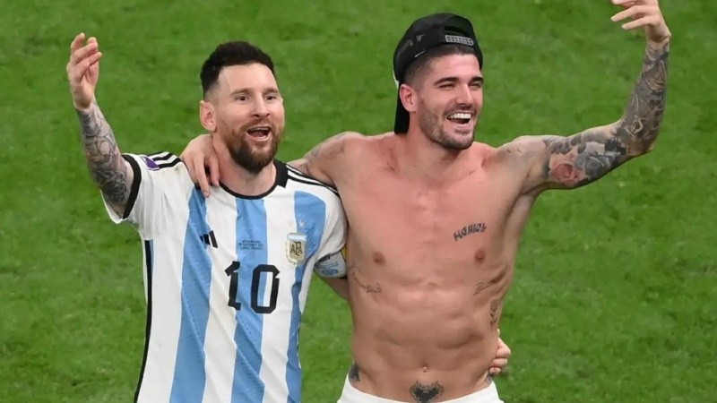 Messi y De Paul, parte importante del equipo argentino que levantó la Copa del Mundo en Qatar 2022.