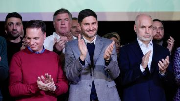 "Sentimos que la sociedad está cansada del marketing y el eslogan, querían ideas claras", señaló.