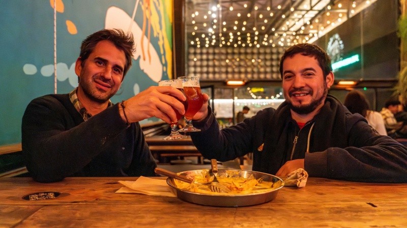 Festejos por la amistad en Rosario.