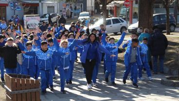 Chicos y chicas viajaron acompañados de profesores y médicos delegados.