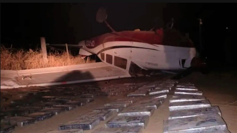 La droga y la avioneta que cayó en Chaco.