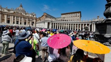 El Papa rezó el Ángelus en el Vaticano.