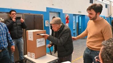 Los chubutenses votaron gobernador y otras autoridades.