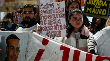 La manifestación en Tiro Suizo, barrio donde se produjo el trágico ataque el 3 de mayo.