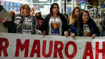 La manifestación en Tiro Suizo, barrio donde se produjo el trágico ataque el 3 de mayo.