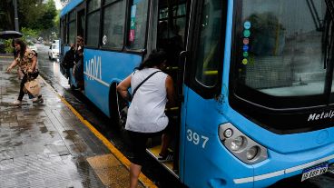 La tarjeta Movi se baja definitivamente de los colectivos en Rosario.