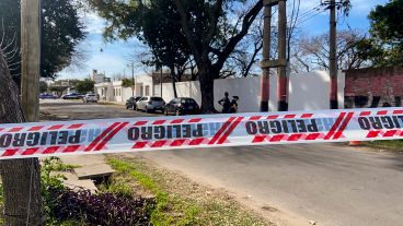 Tiros frente a una escuela. Los padres debieron retirar a sus hijos minutos después del ingreso.