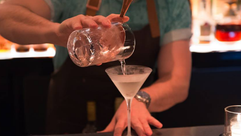 El trago más caro del mundo?: un bar vende un Martini a más de 18 mil  dólares | Rosario3