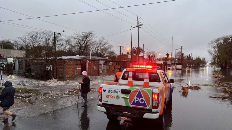 El intentende platense Julio Garro se expresó en sus redes sociales sobre el dificil momento.