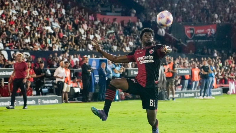 Mosquera fue sancionado y no jugará para Newell's en lo que resta de 2023