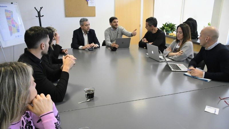 La reunión entre los equipos de Pullaro y Javkin en Rosario