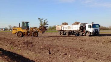 El trabajo de las máquinas de Timbúes sobre la zona.