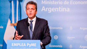 El ministro aseguró que "agosto fue el peor mes para la economía de los últimos 25 años".