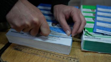 Desde las 8 de este domingo, estaban habilitadas las mesas para votar en Rosario.