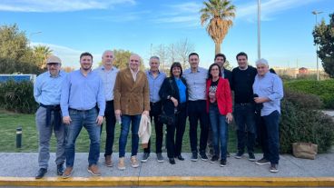 Bullrich en el aeropuerto rosarino de Fisherton.