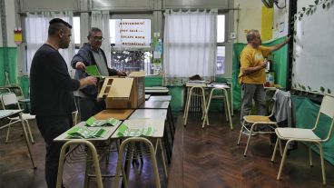 Rápidamente se comenzaron a cargar los datos del conteo en escuelas.