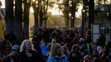 Multitud de fieles en la ex Rural.