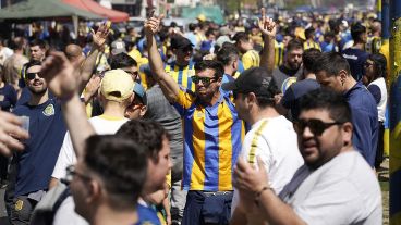 Abrieron las puertas del Estadio Gigante de Arroyito en el norte rosarino, y así se vivía la previa al clásico 