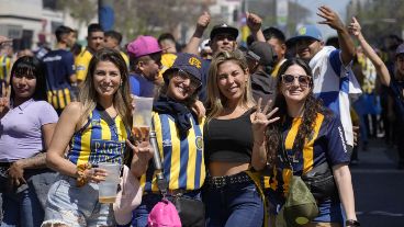 Abrieron las puertas del Estadio Gigante de Arroyito en el norte rosarino, y así se vivía la previa al clásico 