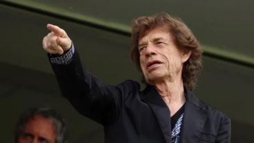 El tema surgió porque muchos artistas venden los derechos editoriales de sus canciones por cifras millonarias, y se estima que el valor de la dupla compositiva Jagger-Richards vale 500 millones de dólares.