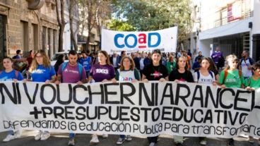 La marcha comenzó pasadas las 16 en Plaza San Martín.