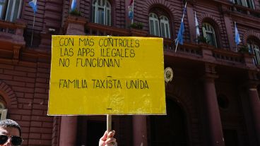 "La gente está preocupada, estamos perdiendo la fuente de trabajo", manifestaron.