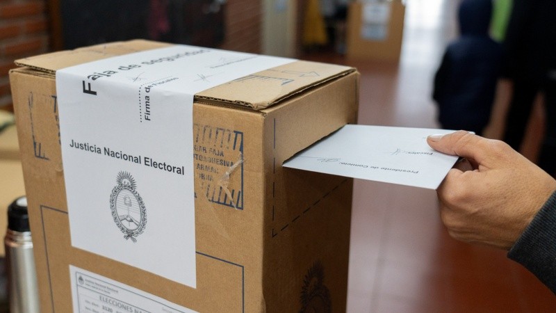 Cuatro provincias van a las urnas para elegir gobernador.