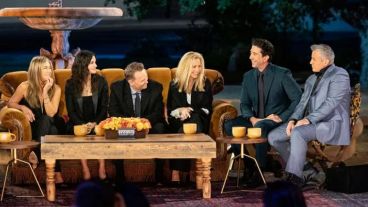 Matt LeBlanc, Matthew Perry, Jennifer Aniston, Courteney Cox y Lisa Kudrow en la reunión de "Friends".