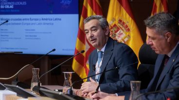 Pablo Javkin se encuentra en Europa invitado por la Diputación de Barcelona y el Gobierno de España donde lleva una nutrida agenda de actividades.