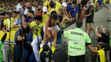 Los incidentes en el partido Brasil - Argentina.