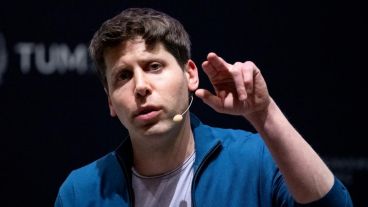 Sam Altman volvió a ser el CEO de OpenAI.