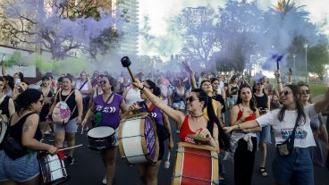 La marcha inició desde Oroño y el río a las 17.