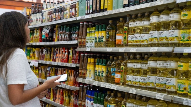 Frutas, alimentos y bebidas de almacén y carnes encabezaron el registro de la inflación semanal.