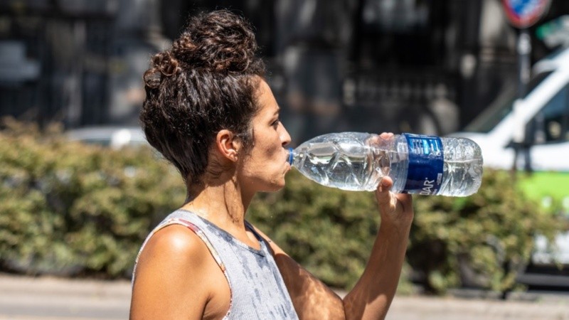 Agua, fundamental hoy.