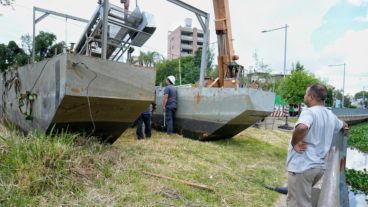 Tras una vida poco productiva, el Sabalito fue retirado de las aguas del Ludueña.