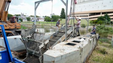 Tras una vida poco productiva, el Sabalito fue retirado de las aguas del Ludueña.