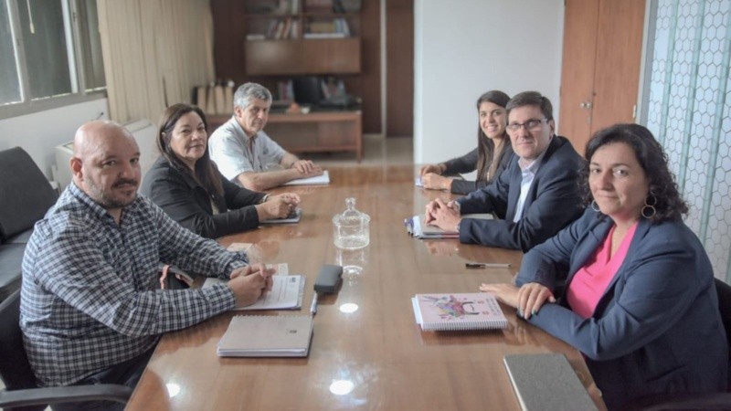 Gremios y ministro se volverán a reunir hacia el final de esta semana.