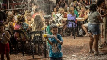 Una celebración de carnaval en para disfrutar en familia.