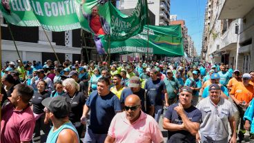 El paro y la movilización se sintieron fuerte en Rosario este miércoles