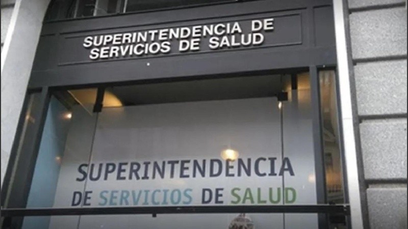 Milei removió a los funcionarios que designó en diciembre pasado al frente de la Superintendencia.