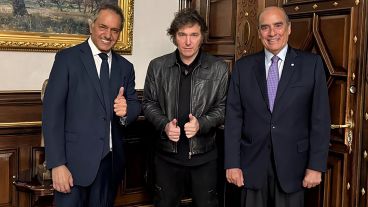 Daniel Scioli, Javier Milei y Guillermo Francos. El exgobernador peronista se suma al oficialismo.