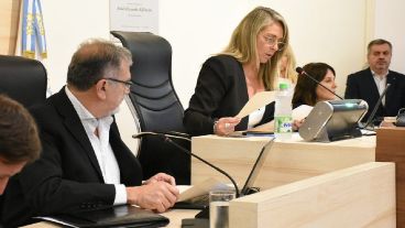 La edila abrió la posibilidad de discutir sobre la regulación de Uber en el Concejo.