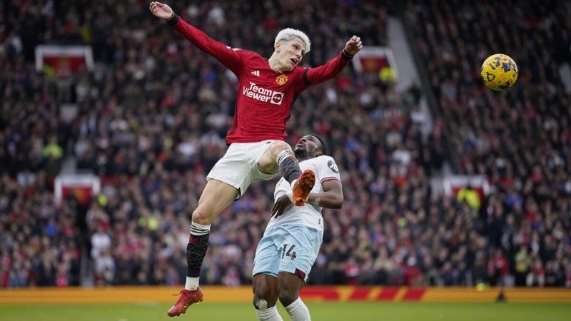 Alejandro Garnacho convirtió dos goles en la victoria del Manchester United ante West Ham.