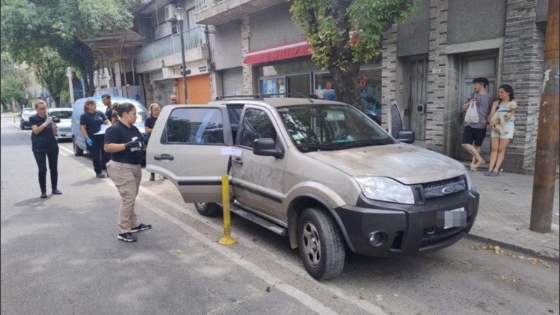 El vehículo fue encontrado el sábado a la noche en Calle 1.818 y Cisnero.