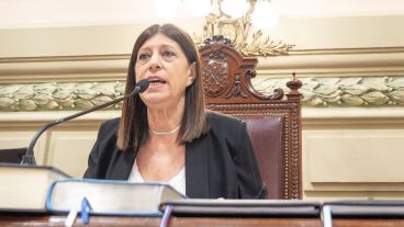 Clara García, presidenta de la Cámara de Diputados de Santa Fe.