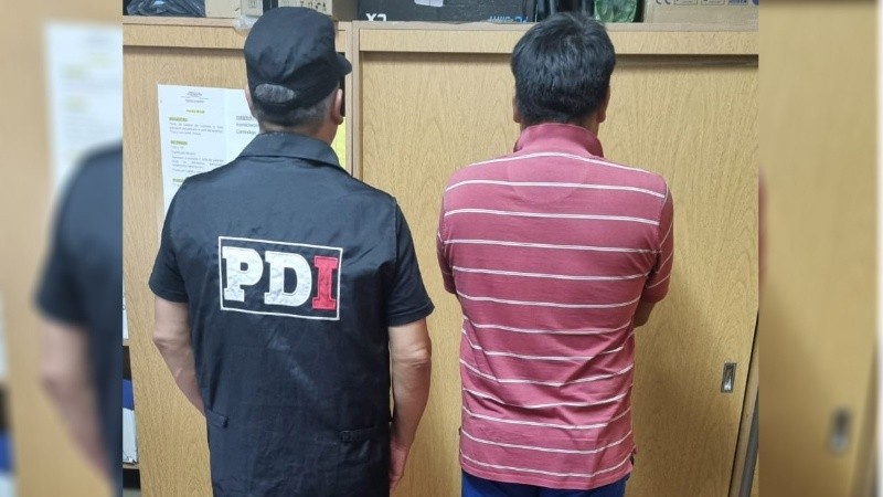 La agresión terminó con la vida de un hombre de 45 años, tras el ataque en la zona de servicios portuarios.