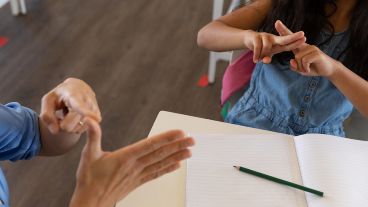 Como primera etapa, el proyecto propone una prueba piloto en tres escuelas de Santa Fe.