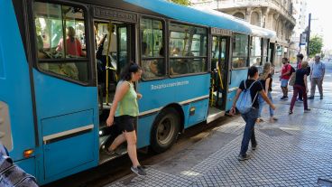 Los colectivos urbanos rosarinos pasaron a la Sube pero sin todos los beneficios.