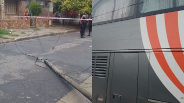 El colectivo tumbó la columna y dejó sin servicio a vecinos de Lambaré al 1100.