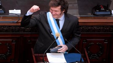 El presidente Javier Milei explicó a la salida del Congreso, tras brindar su discurso de apertura de sesiones ordinarias en el Congreso Nacional, por qué convocó al “Pacto de Mayo” para que se realice en Córdoba.